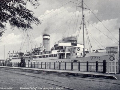 Der Dampfer Swinemünde auf hoher See.