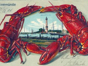  Krebse als Rahmen für den Swinemünder Leuchtturm.